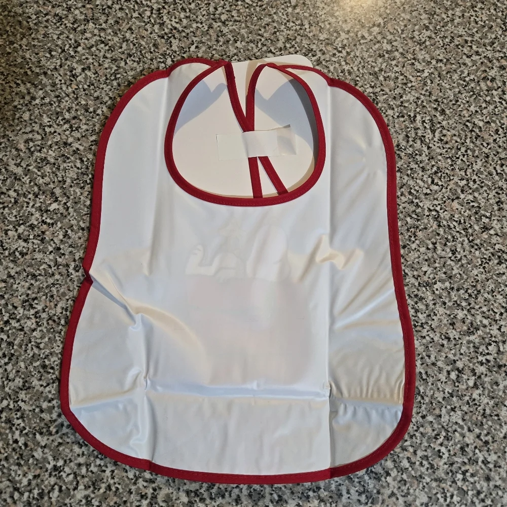 🍒🍒 Peanuts: Snoopy & Woodstock Bib - Red, Blue, and Green
